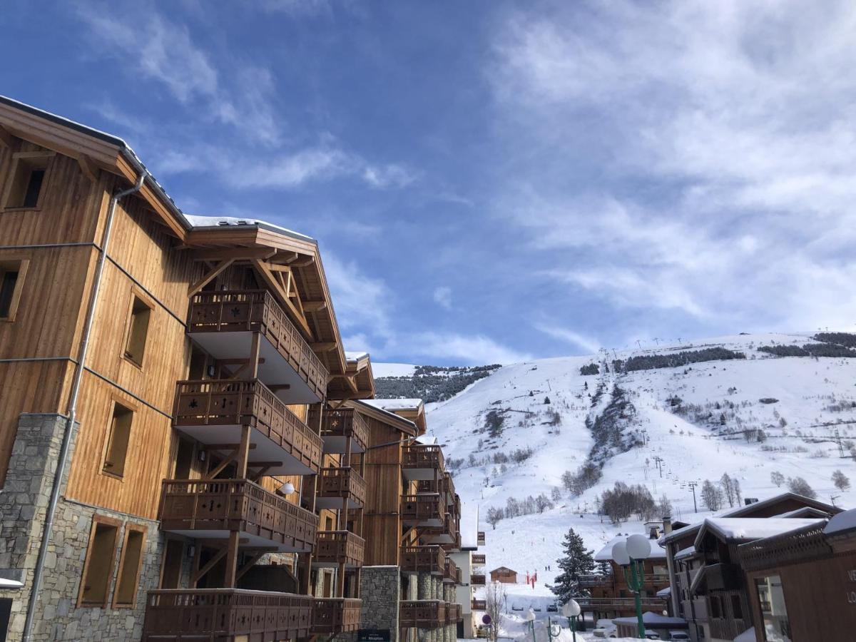 Le Chateau D'Hermonville B&B / Chambres D'Hotes エクステリア 写真