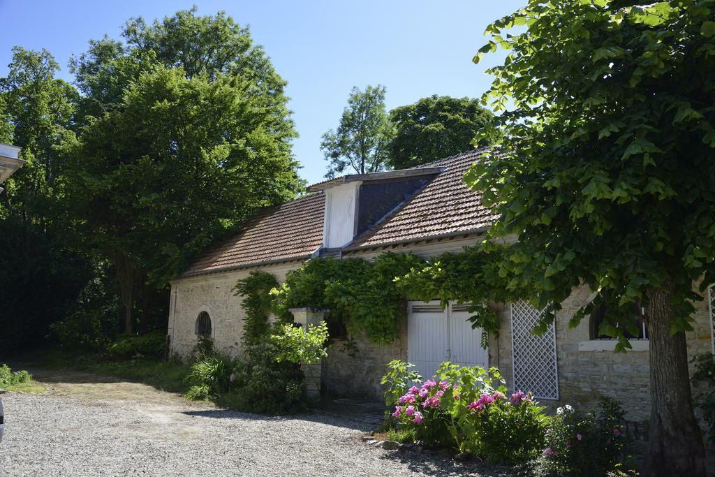 Le Chateau D'Hermonville B&B / Chambres D'Hotes エクステリア 写真