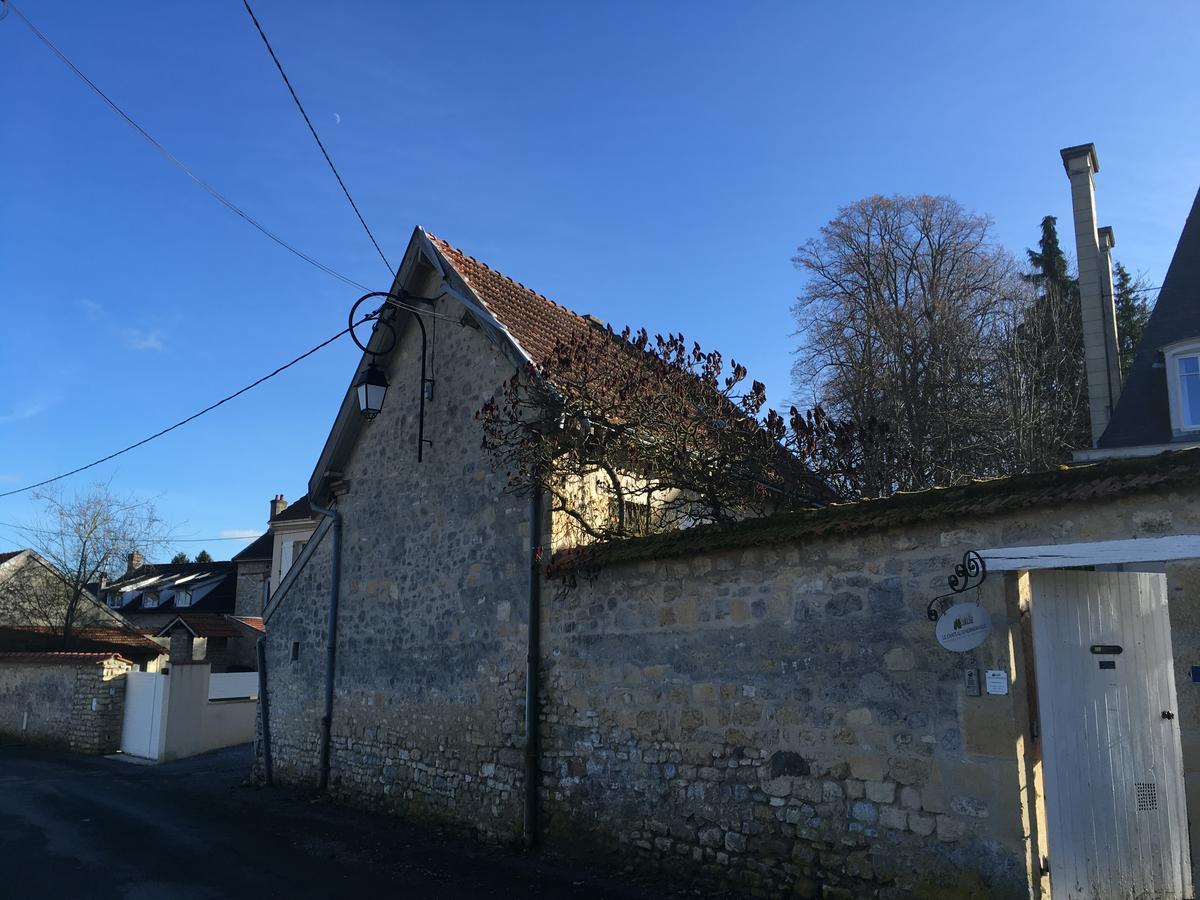 Le Chateau D'Hermonville B&B / Chambres D'Hotes エクステリア 写真