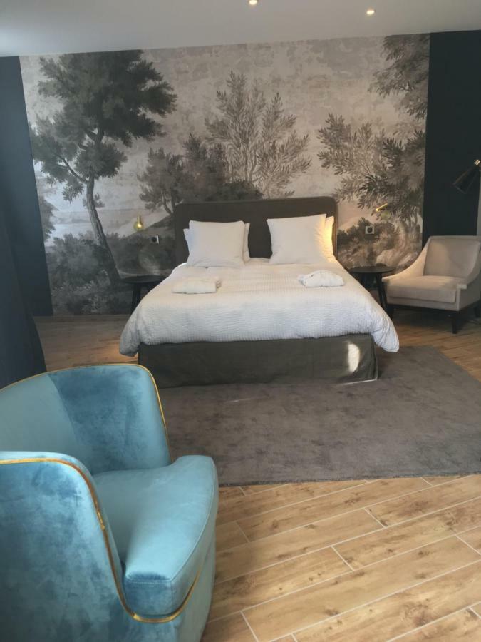 Le Chateau D'Hermonville B&B / Chambres D'Hotes エクステリア 写真