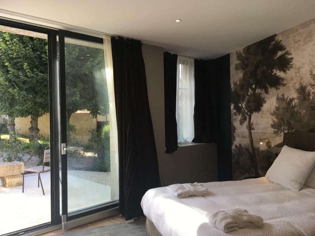 Le Chateau D'Hermonville B&B / Chambres D'Hotes エクステリア 写真